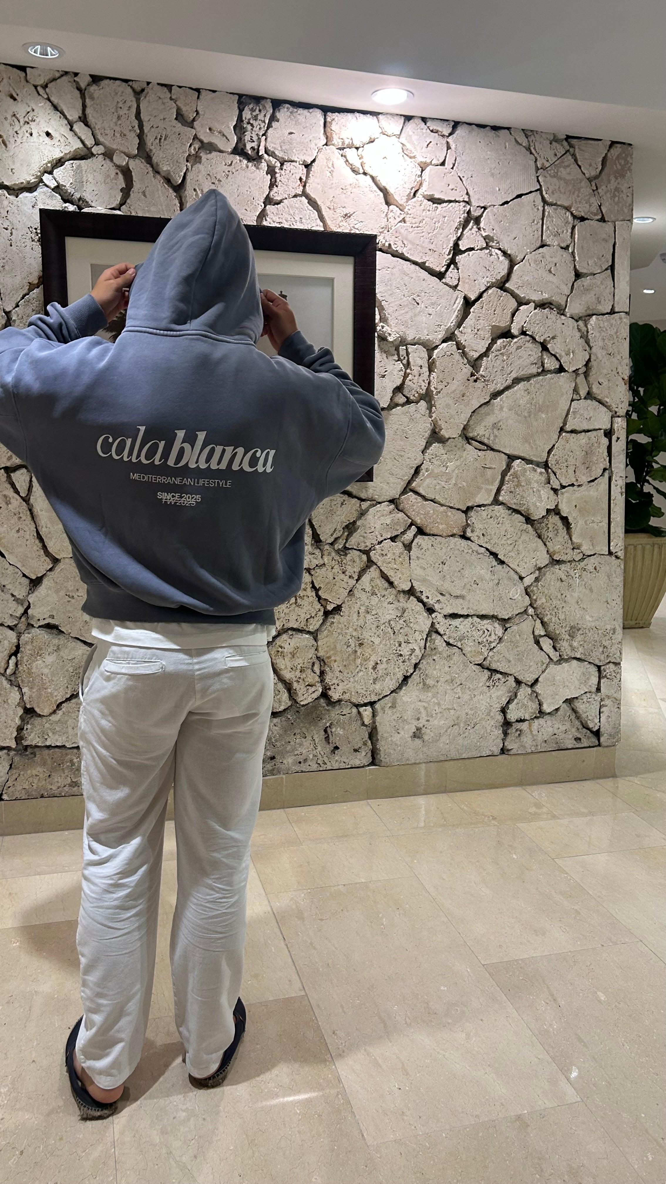 Essential Washed Hoodie